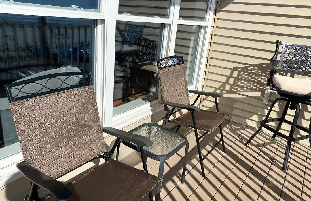 Ocean Front Condo In The Heart Of Hampton Beach-1